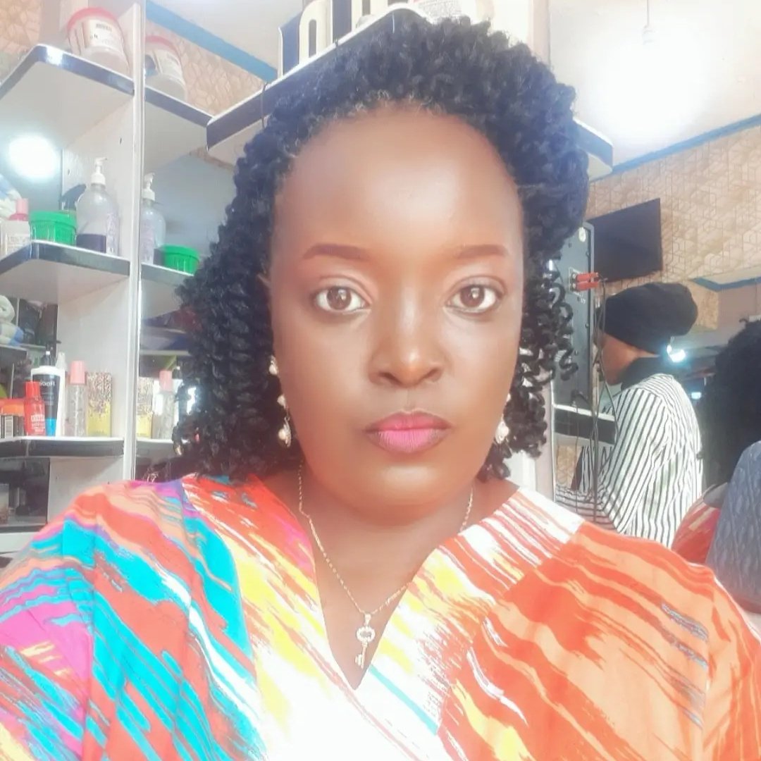 MizEm1's tweet photo. #NewProfilePic https://t.co/xjL5fTLfNi