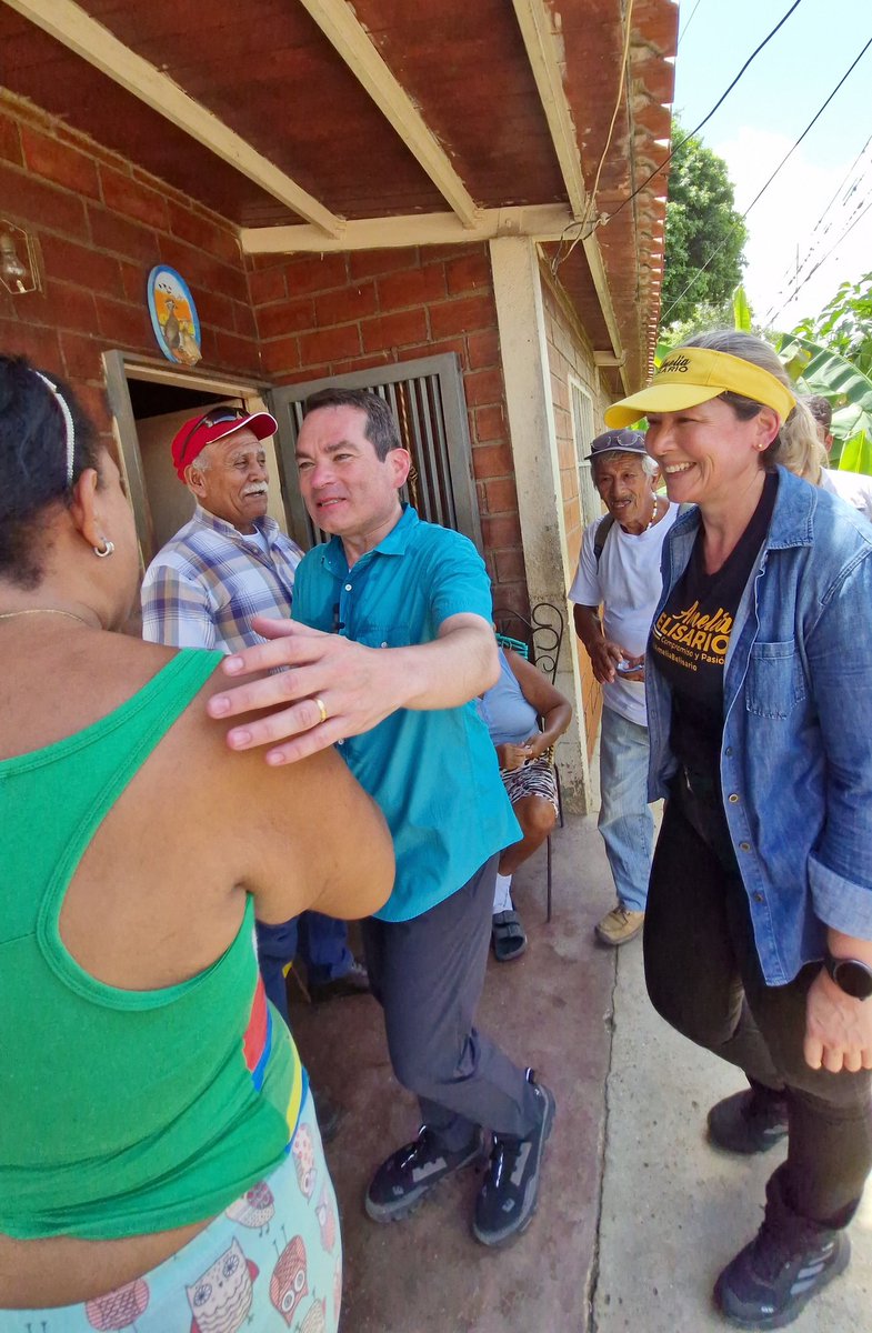 TomasGuanipa's tweet photo. El Municipio Paz Castillo está clarito, todos votarán por @EdmundoGU este #28DeJulio.

¡UNIDAD y VOTO! #VamosAGanar 

📍#Miranda https://t.co/g4VPwo7Tlk