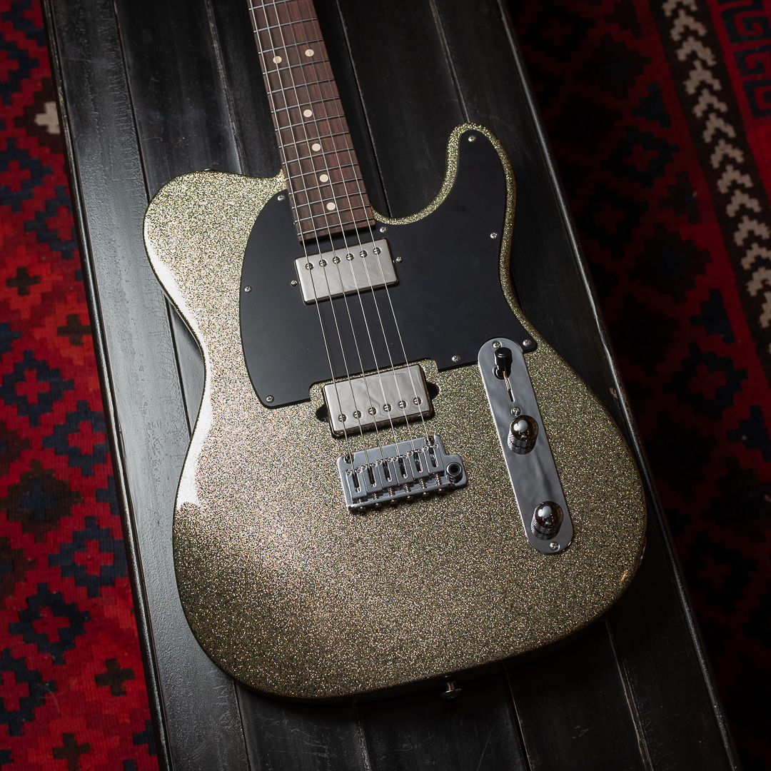 ChicagoMusicEx's tweet image. Elevate your sound with @SuhrCustom Guitars and gear at CME. Dive into the world of Suhr, with this Suhr Custom Classic T Paulownia HH Gold Sparkle, available now at Chicago Music Exchange. bit.ly/4bOeZVI #CME #Suhr #SuhrCustom #SuhrGuitars #CMElovestrades #gearybusey