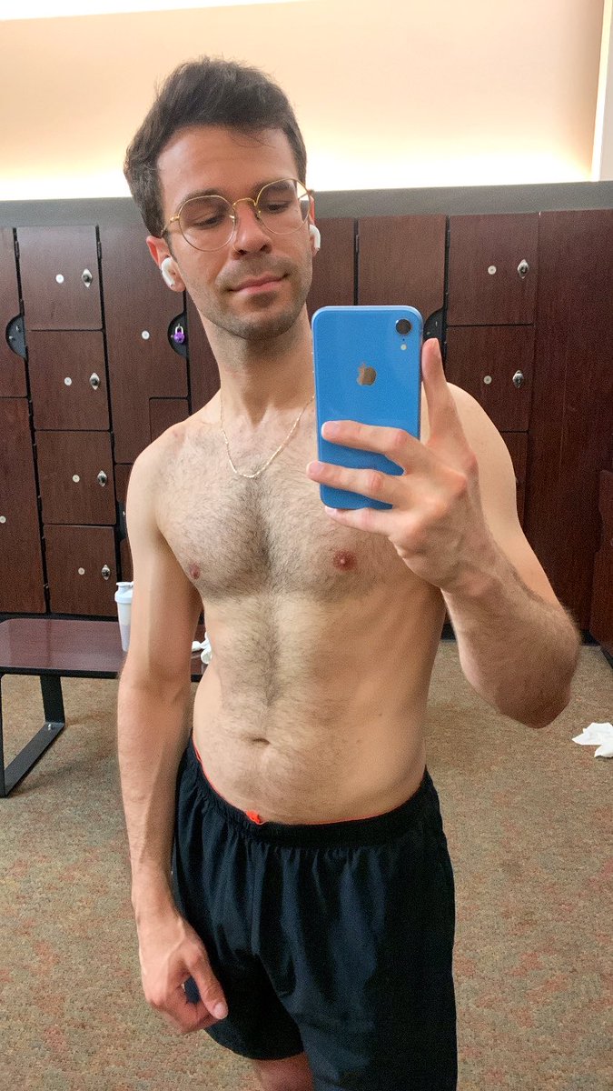 ThrashTalk's tweet photo. Forced myself to go to the gym and ended up killing it. Please clap! https://t.co/gXd5KNXt0V