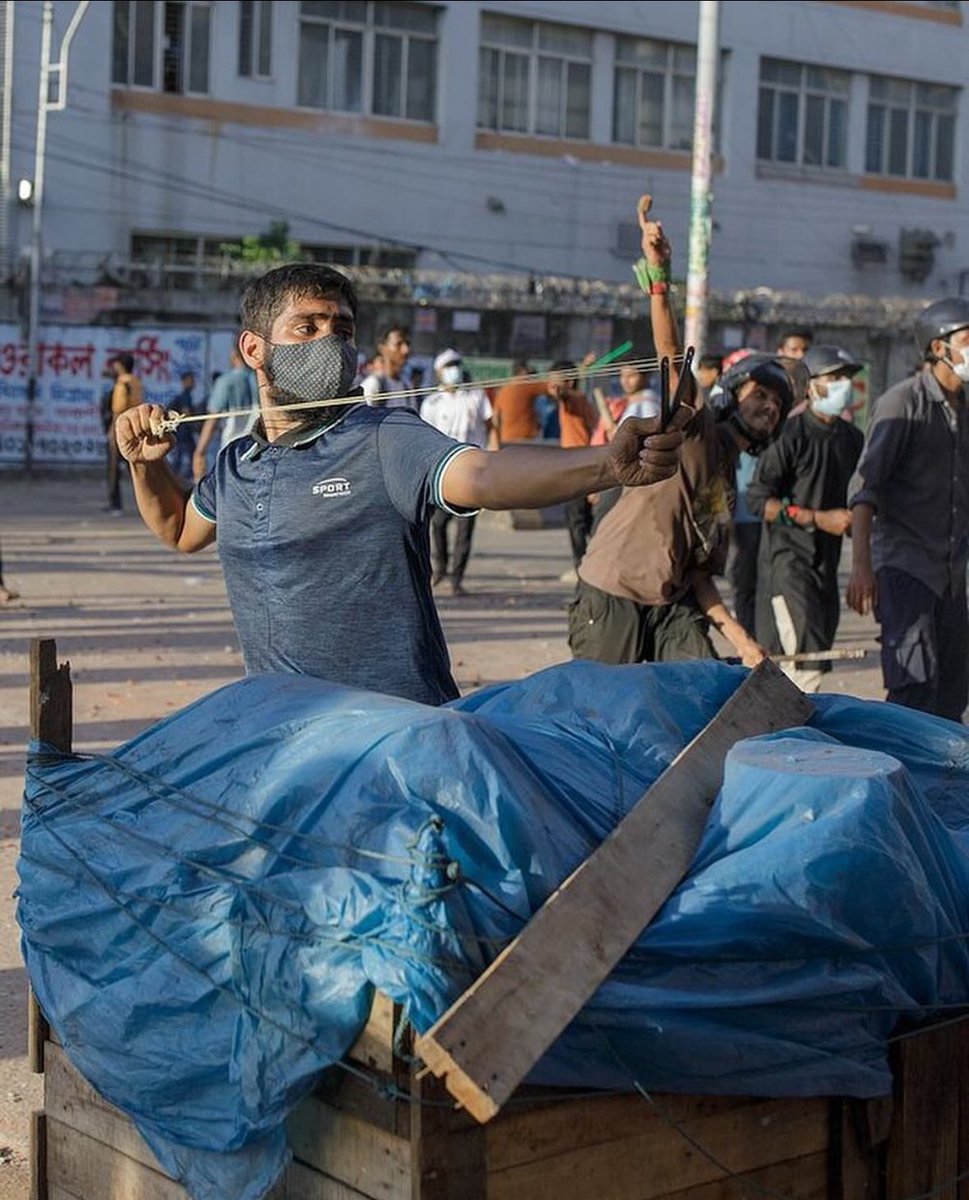 bengalielonmusk's tweet image. BANGLADESHI STUDENTS WON'T GIVE UP 🇧🇩🫡
#StudentsUnderAttack 
#QuotaReform