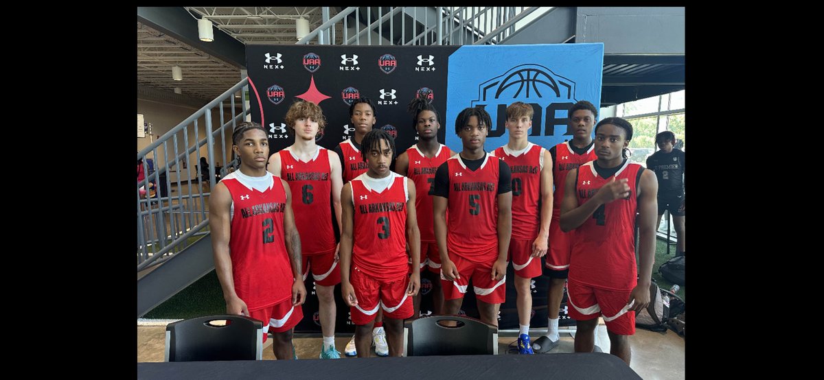 2025 ARKANSAS ALL RED AFTER A 80 TO 70 WIN TODAY ARE IN THE FINAL 4 PLAY AT 7:00 TONIGHT LETS GO ARKANSAS ALL RED!!!🏀🏀💯💯