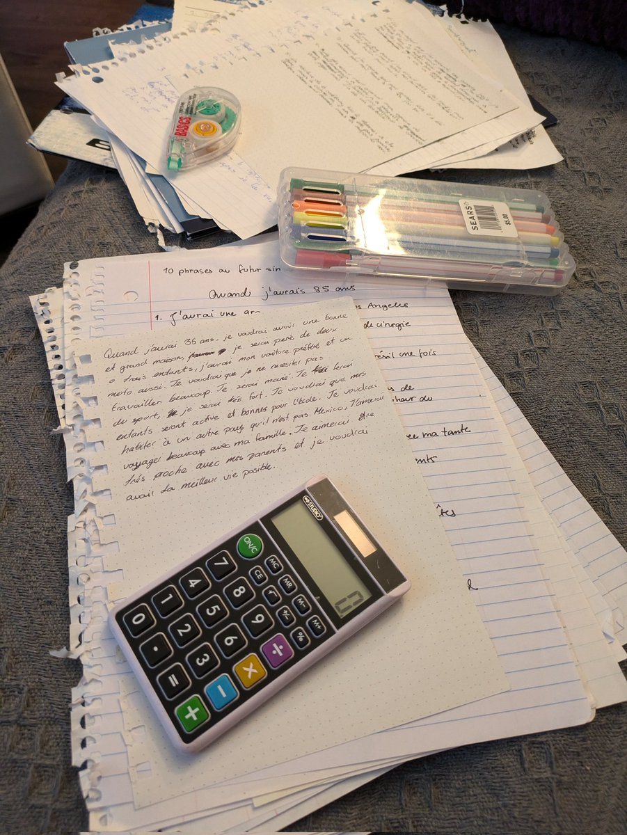 JojoBizou's tweet image. Saturday night corrections ☑️✅✔️#summerclass