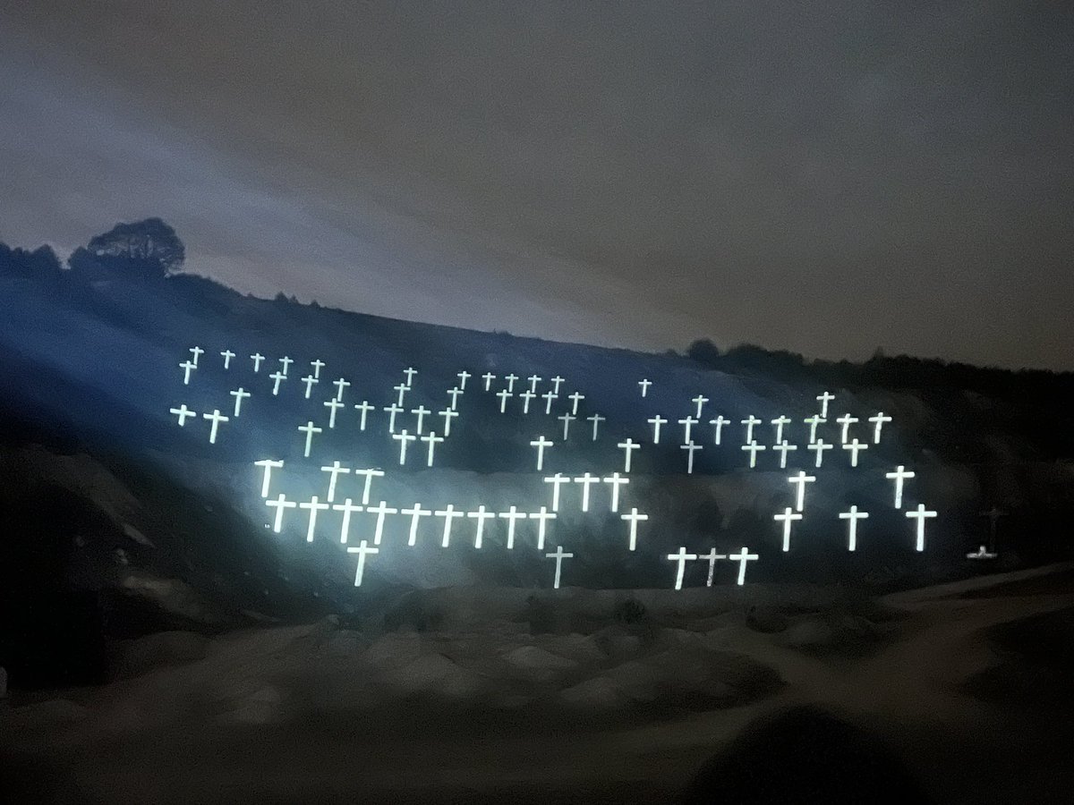 Bravo aux bénévoles de Connaissance de Meuse pour le spectacle « Des flammes à la lumière », le plus grand spectacle d’Europe sur la guerre 1914-1918. Un engagement citoyen au service de la mémoire et de la transmission. #Nejamaisoublier @Arr_Verdun