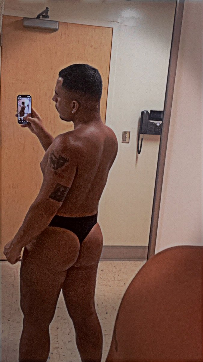 royerthewarrior's tweet photo. A bit more progress, booty is building(: https://t.co/nawlW3qDEN