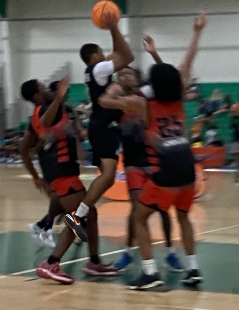Elite Stars 5’9 2025 Julius Downing (North Stafford) explodes into the lane for the basket.  Cat quick and tough to stay in front of he can also hit the 3-pointer at a good rate.  Hits the step back, dribble pullup. #BigShots #VALive ⁦<a href="/BigShotsToday/">Hit The BIG SH🏀TS</a>⁩ ⁦<a href="/BigShotsGlobal/">BIG SH🏀TS</a>⁩