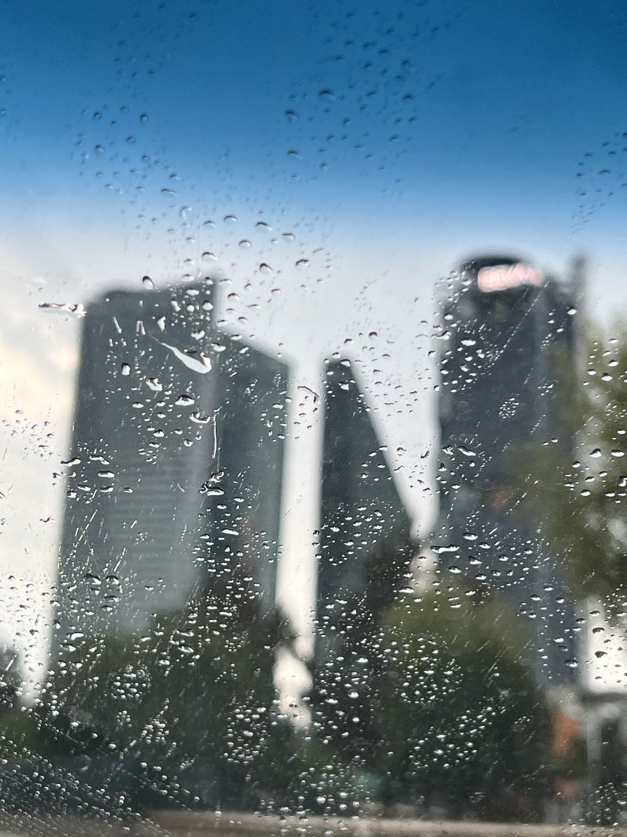 5olecito's tweet image. My happy place ! #lovemywork