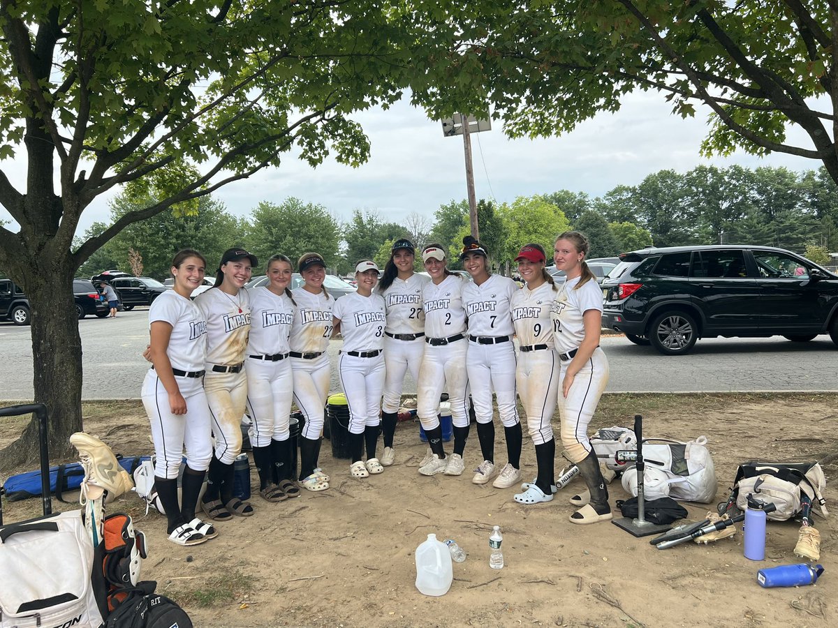 This crew went 4-0 at the NE challenge! Now we are ready for Nationals in Myrtle Beach!