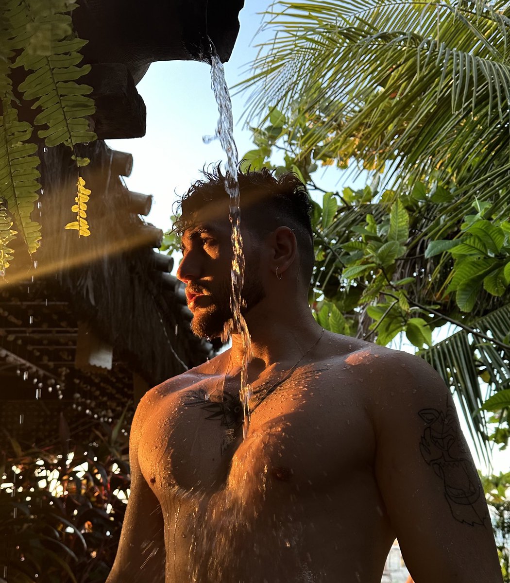 Gostosa incoerente tweet media