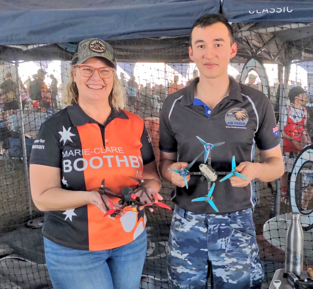 AUADRT's tweet photo. Our @AusAirForce #DroneRacing pilots were out in force at the RAAF #Darwin / #ExPB24 Open Day, #STEM'ing with 30,000 peeps in super dusty conditions. 
#SendIt!
@CAF_Australia @WOFFAF @ChiefAusArmy @marieclareNT https://t.co/aSDFy0vCsP
