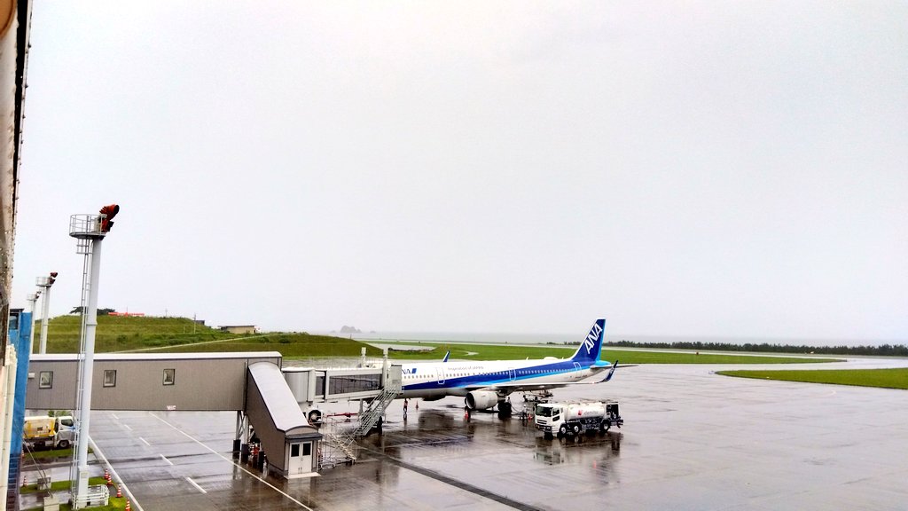 brightred_blue's tweet photo. 探偵観光空港 https://t.co/8YwsPzSUw6