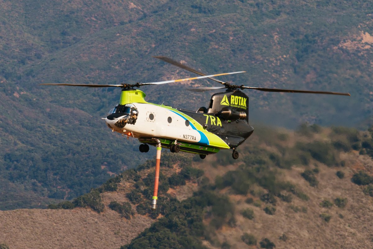 AustinBD's tweet photo. Various firefighting rotor winged aircraft. #LakeFire @SBCASU #firehawk #skycrane #chinook #rotak #santaynez #kiza #huey https://t.co/YEVm4XLrgU
