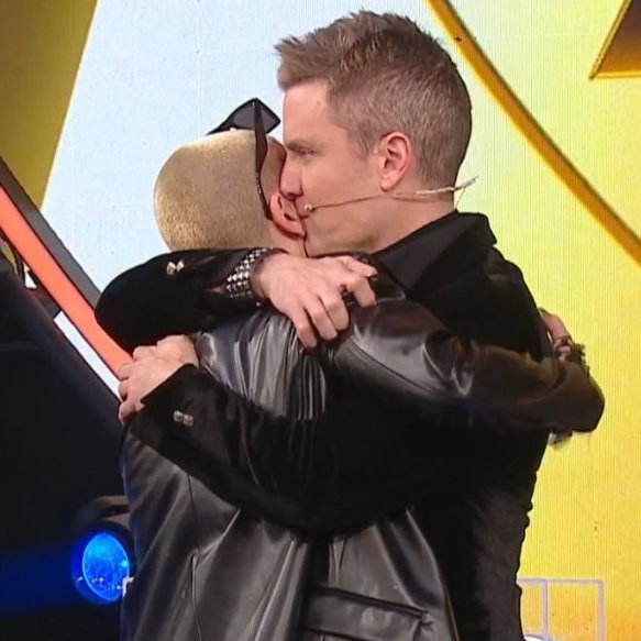 ¿Boludos cómo miércoles no la vamos a amar? Ella es tan espontánea y visceral que la tele en serio se descoloca. Quedaron todos regulando, porque a todos les enseñaron que en tv siempre se guardan 'apariencias'. Ella lo siente y lo hace. PUNTO 

FURIA ES GRAN HERMANO
#GranFuria