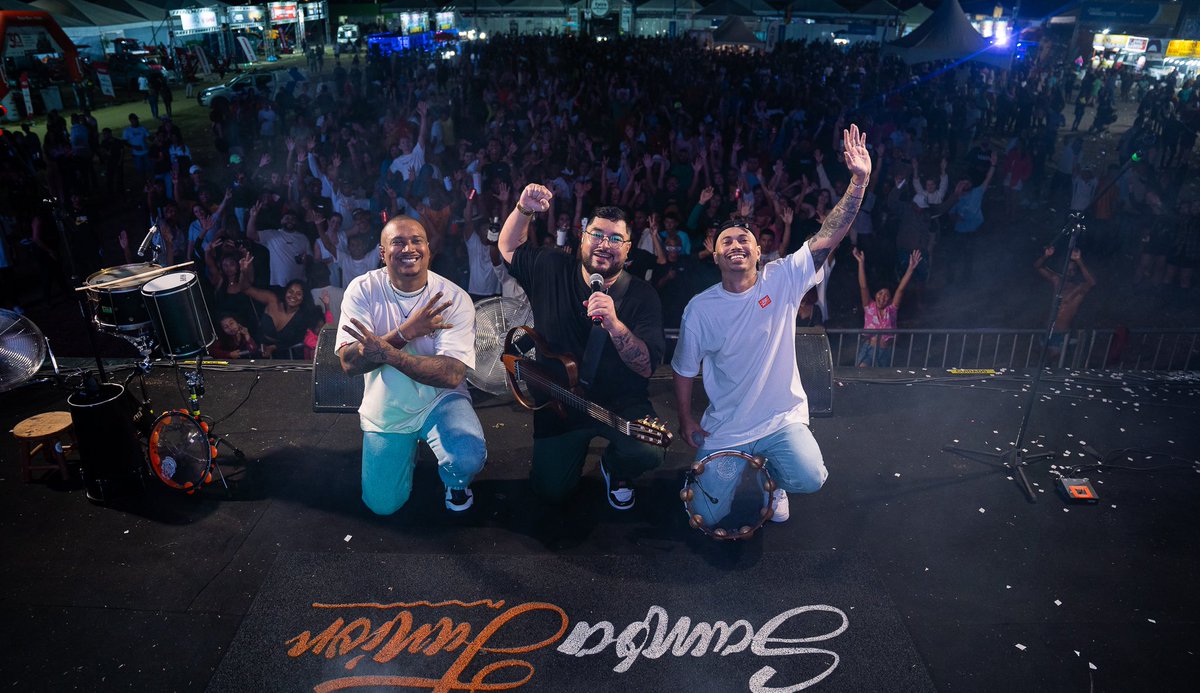 sambajroficial's tweet photo. Estamos seguindo o caminho que a música está nos oferecendo, vamos juntos ! Vamos pra cima ! 😍🔥 #SambaJr https://t.co/O2yqAChCxo