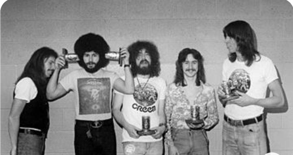 barrygoudreau1's tweet photo. #mondayflashback Boston
Caption this.
#bostontheband #thebandboston #70smusic https://t.co/hwJtW2Ynwq