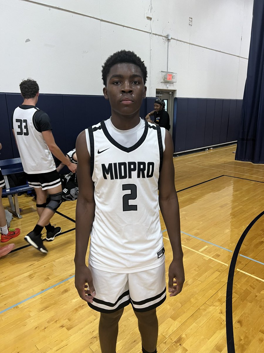 Big Tim (@tdc200) on Twitter photo Class of 2026 6’3” combo guard <a href="/_therealseanlee/">_therealseanlee</a> of <a href="/G_SullivanMPA/">Gavin Sullivan-MidPro Academy</a> 16U had to run point this weekend. He scored on threes and attacks to the rim. Set up teammates with open three point shots. <a href="/CYBNTournament/">Chicago Youth Basketball Network</a> <a href="/IllinoisAttack/">ILLINOIS ATTACK</a> Class of 2026 6’3” combo guard <a href="/_therealseanlee/">_therealseanlee</a> of <a href="/G_SullivanMPA/">Gavin Sullivan-MidPro Academy</a> 16U had to run point this weekend. He scored on threes and attacks to the rim. Set up teammates with open three point shots. <a href="/CYBNTournament/">Chicago Youth Basketball Network</a> <a href="/IllinoisAttack/">ILLINOIS ATTACK</a>