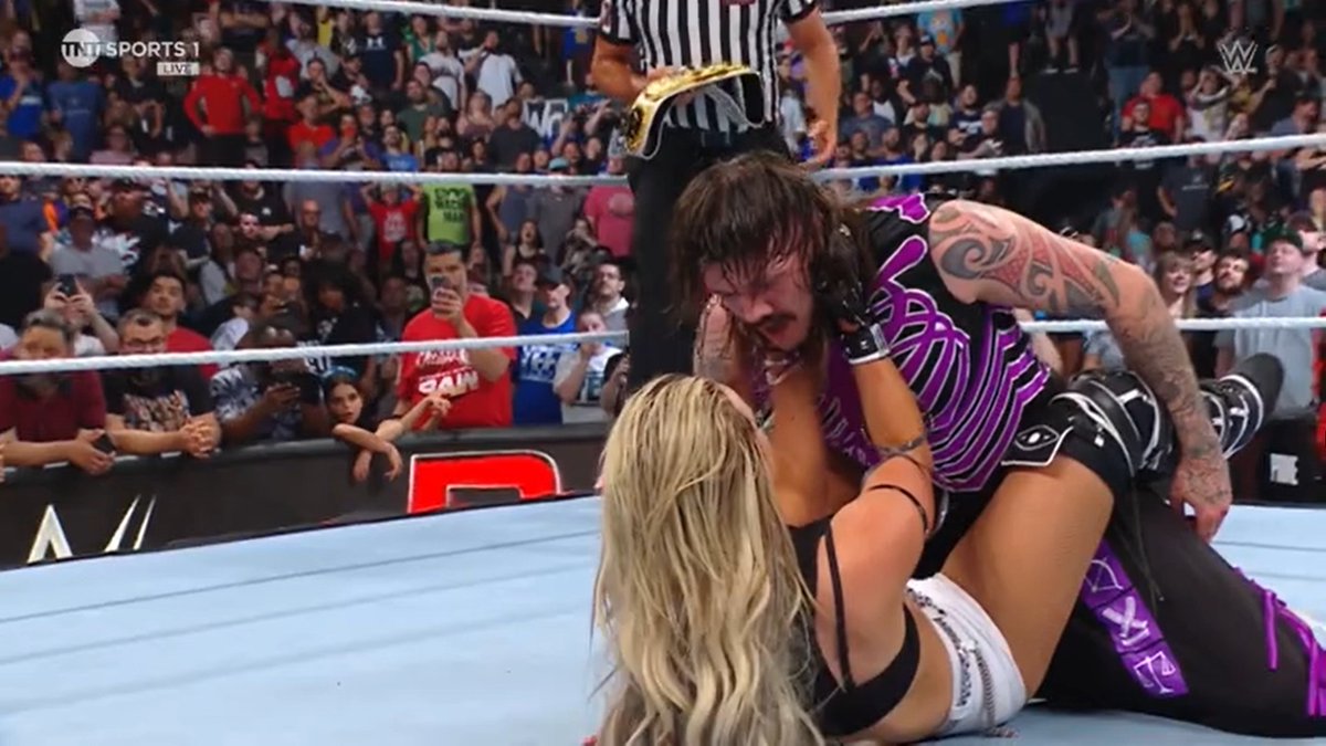 WMainEventTime's tweet image. El #MaineventTime acaba con la victoria de Dominik y Liv y con el regreso de MAMI Rhea Ripley. Vaya final de show!!!

#WWE #WWERaw