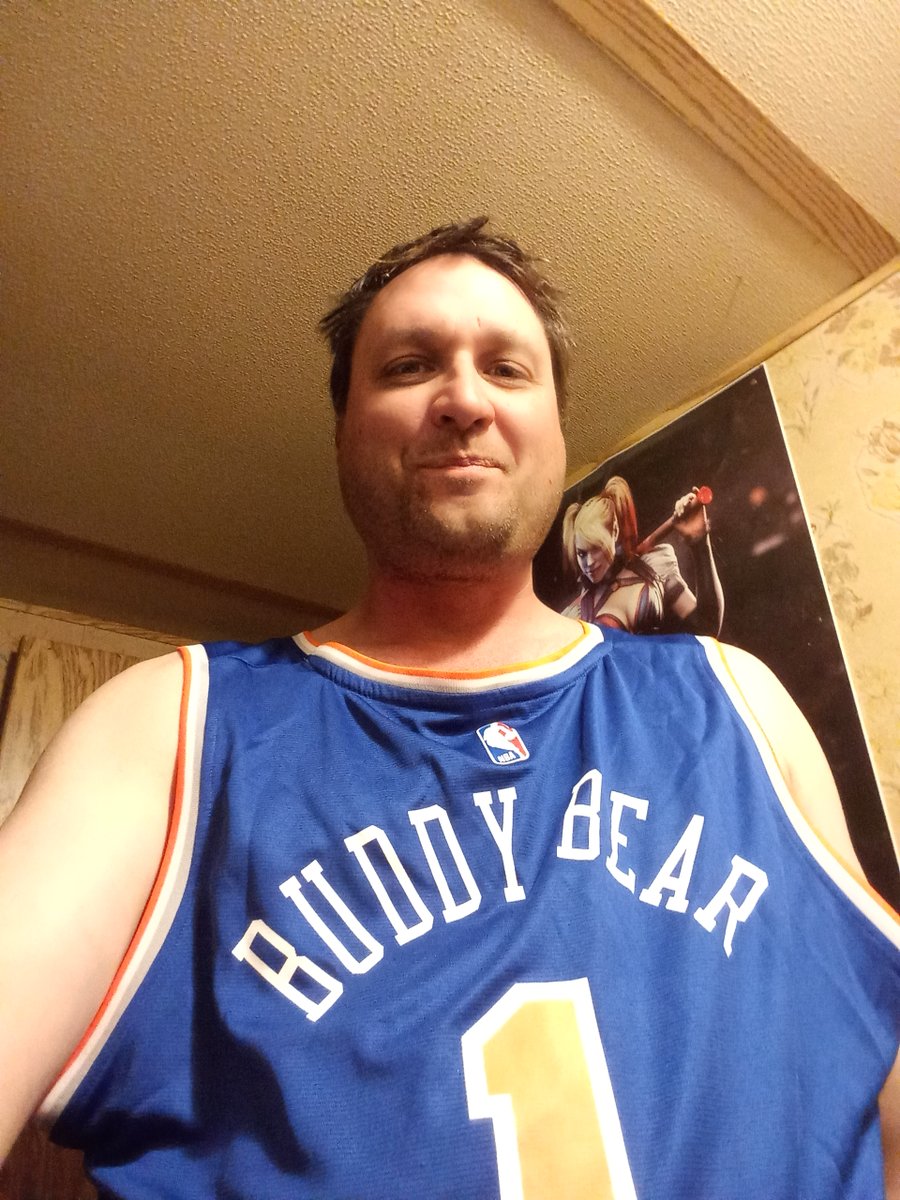 LordBuddyBear's tweet photo. @NMGuar1 @MarshallGreen_ were still in contract negotiations. https://t.co/e3tA9mIznD