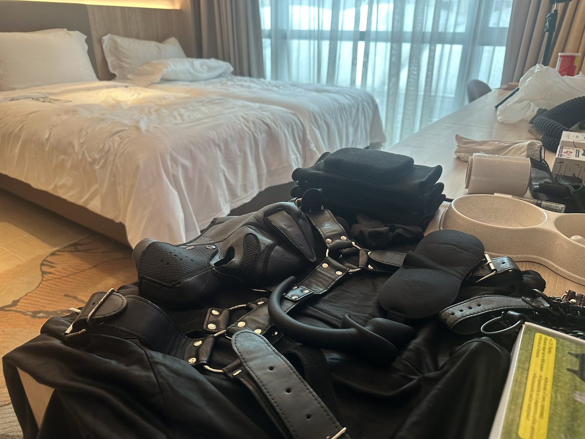 bae_flower_'s tweet photo. All ready for Sir to come and play with Pup Boi. 
🔒Day 24/77 🚫💦 Day 24 https://t.co/HTdTF9dVd9
