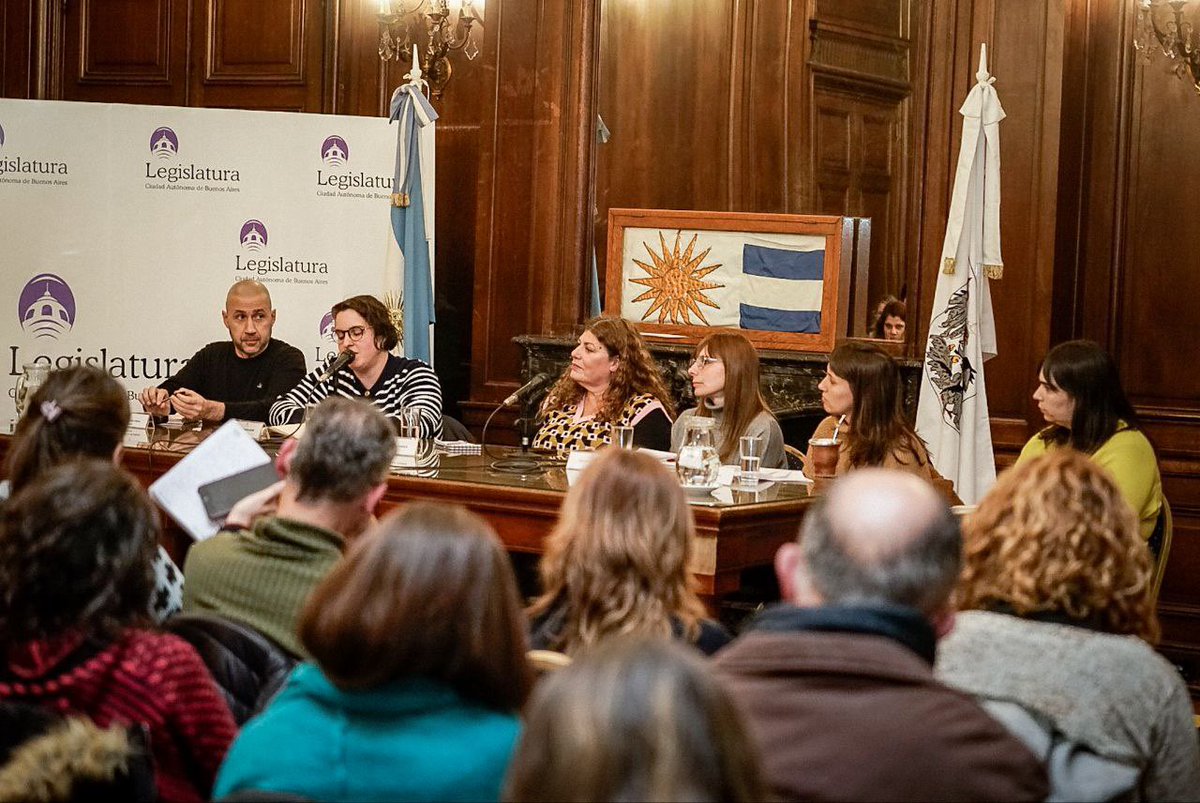 La ludopatía en niñas, niños y adolescentes es un tema que nos preocupa.  

En <a href="/LegisCABA/">Legislatura CABA</a> hay 17 proyectos sobre el tema pero la discusión no se limita a lo legislativo. Necesitamos pensar este problema como un síntoma de una época que nos quiere consumidores y endeudados.