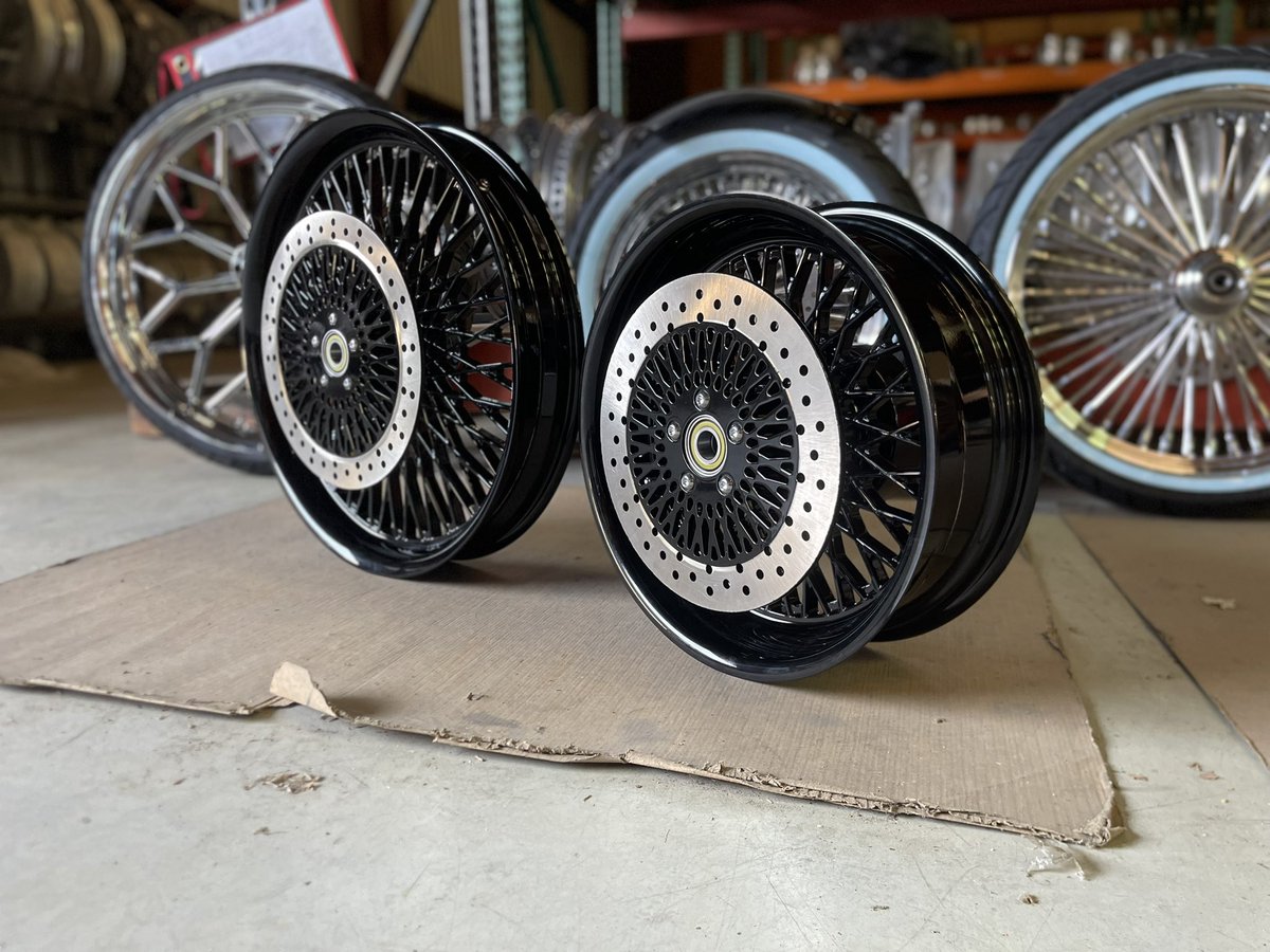 SINISTERWHEEL's tweet image. Our #Xlace (Crosslace) Wheel 
In All Black Finish
with 13” Front Rotor
Available in 16” thru 32”

Check out more on
sinisterwheel.com

#ridethebest #xlace #21inch #16inch #alwaysoriginal