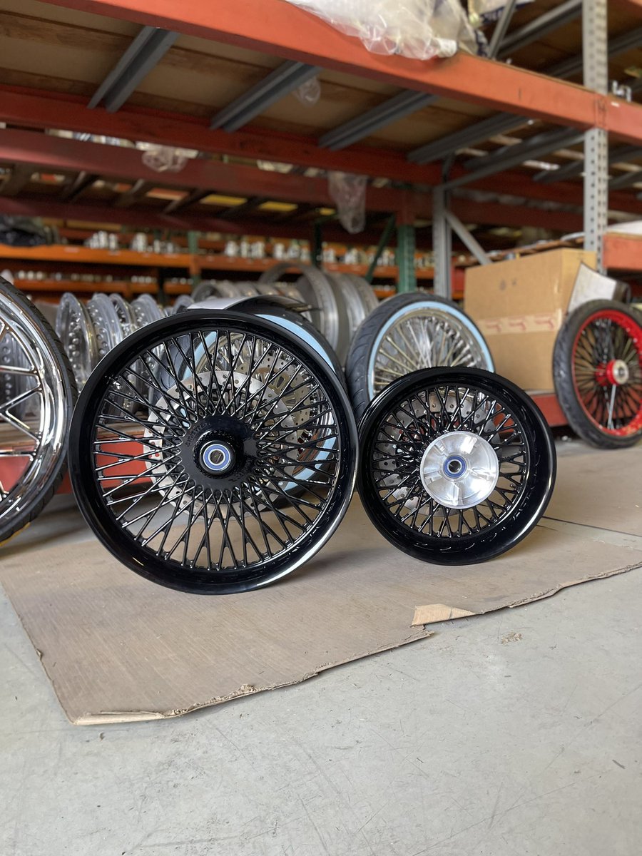 SINISTERWHEEL's tweet image. Our #Xlace (Crosslace) Wheel 
In All Black Finish
with 13” Front Rotor
Available in 16” thru 32”

Check out more on
sinisterwheel.com

#ridethebest #xlace #21inch #16inch #alwaysoriginal