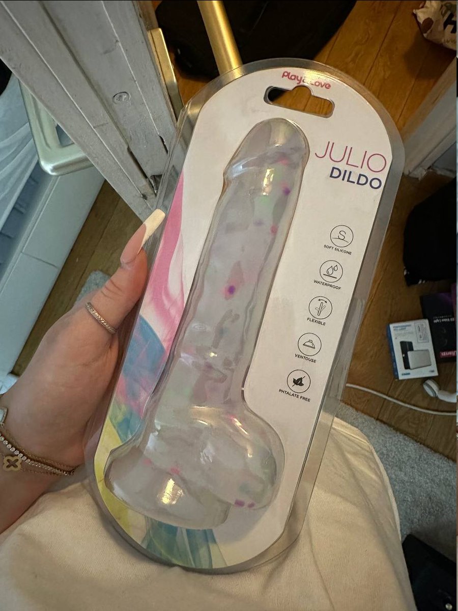 Claudialov54973's tweet photo. Tellement j'adore 🍆♥️🥹 https://t.co/KcUeroq5dm