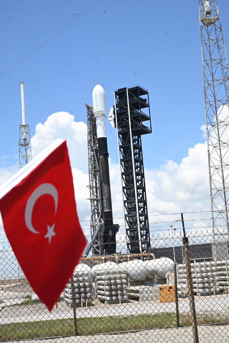 Türkiye'nin ilk iletişim uydusu Türksat 6A uzay yolculuğuna başlıyor🇹🇷

#UzaydaTürkizi