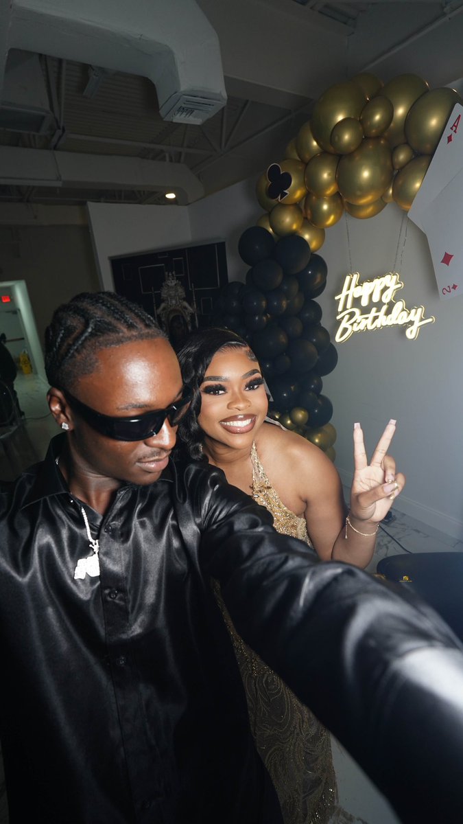 ___florencee's tweet image. #F21 🎰