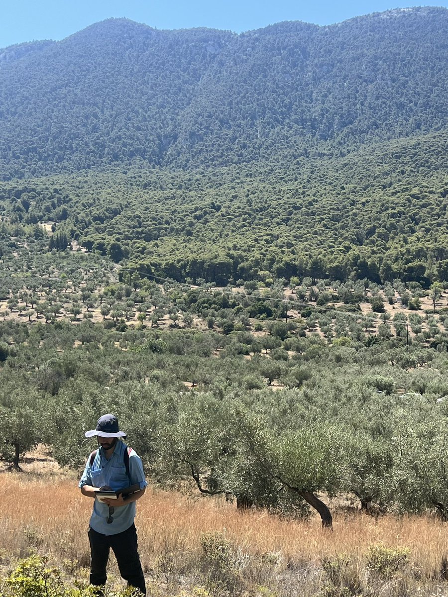 npkaza's tweet photo. I recently had the privilege to rejoin the Perachora Peninsula Archaeological Project for the 2024 season, this time as a team leader. It was an amazing experience filled with opportunities to grow as an archaeologist, and as a person @SusanLupack @mq_dha @AAIASydney @mq_arts https://t.co/t2gHz5zM61