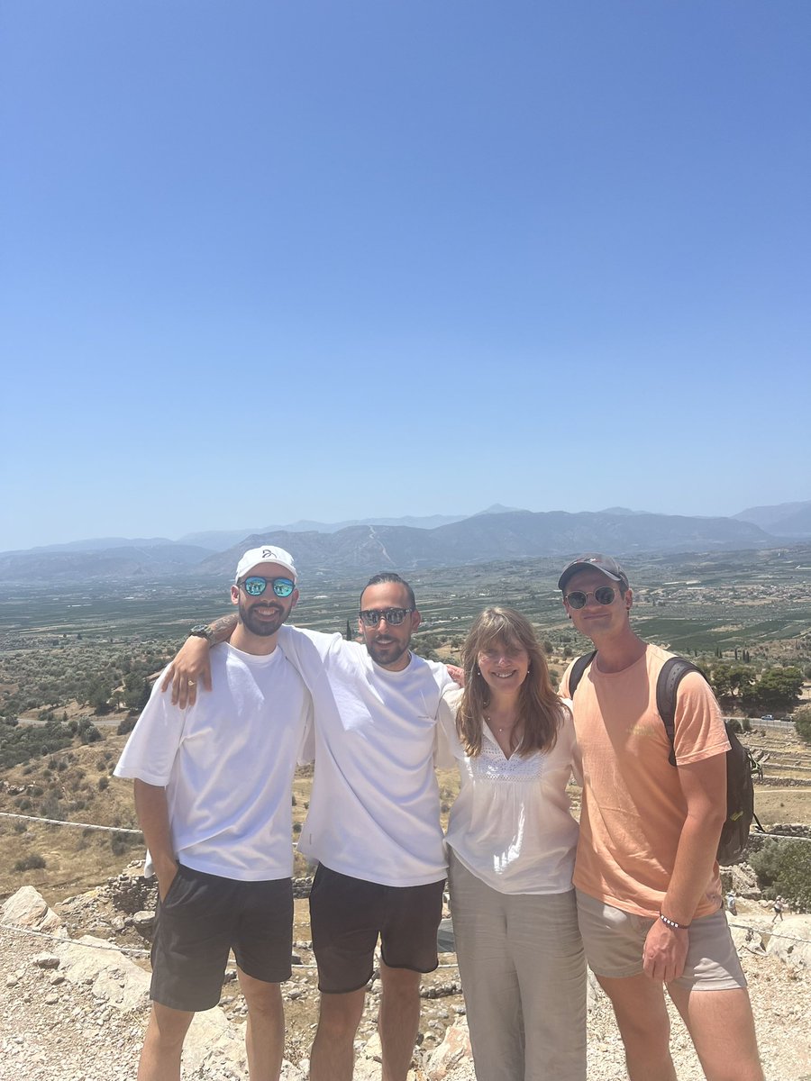 npkaza's tweet photo. This wouldn’t have been possible without our project’s amazing co-director @SusanLupack https://t.co/VKC9x0sjcq