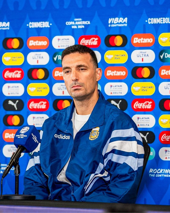 futraiz_fc's tweet photo. "O nível entre Copa América e Eurocopa, na verdade, é muito parelho. Poderiam um dia convidar uma seleção europeia para a Copa América, e sul-americana pra Eurocopa".

- Lionel Scaloni, técnico da Seleção Argentina https://t.co/aS5RsGp2AG