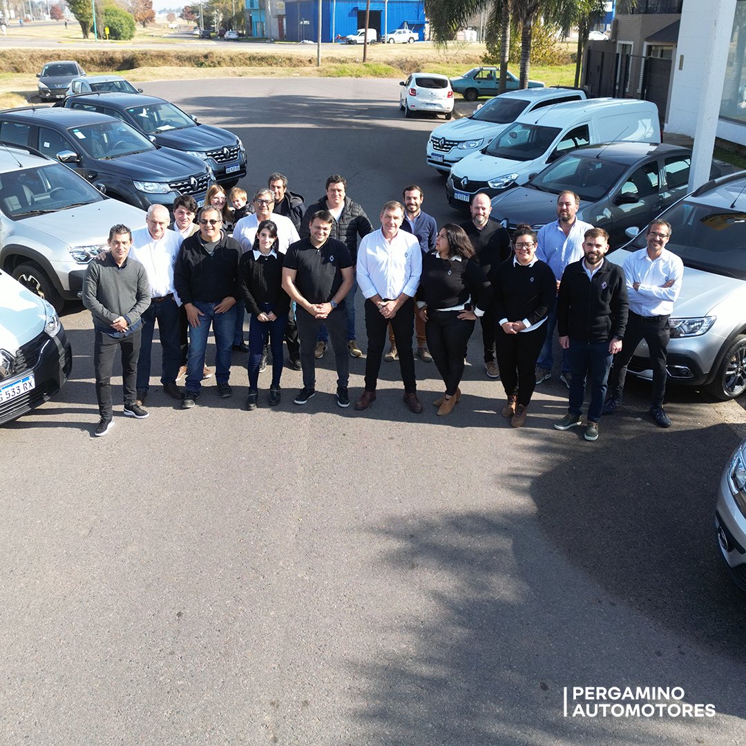pergauto's tweet photo. Gracias a cada uno de nuestros clientes por confiar en nosotros.
Entrega masiva de 0Km en nuestra sucursal de Junín.
https://t.co/BRxRrYoKBK
#Pergamino #SanNicolás #Junín #VenadoTuerto #Chivilcoy #Renault #PergaminoAutomotores #Clientes #Amigos https://t.co/eSduKcGRXz