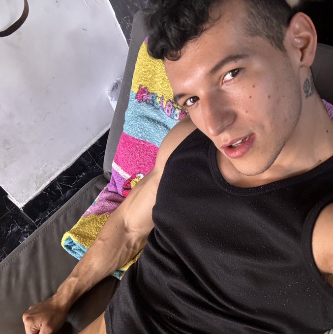 Random Moments 🥵 https://t.co/s7dw3qsxiw<a href="/tag/muscles"class="tags"><span>#muscles</span></a><a href="/tag/bodybuilding"class="tags"><span>#bodybuilding</span></a><a href="/tag/model"class="tags"><span>#model</span></a><a href="/tag/workout"class="tags"><span>#workout</span></a><a href="/tag/hot"class="tags"><span>#hot</span></a><a href="/tag/flex"class="tags"><span>#flex</span></a>