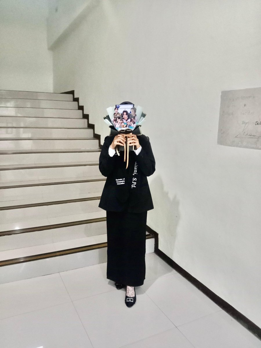 Jsuh___'s tweet photo. HAECHAN, Aku lulus!!!! 😍🥺💚💕 https://t.co/wZR2GvsCZc