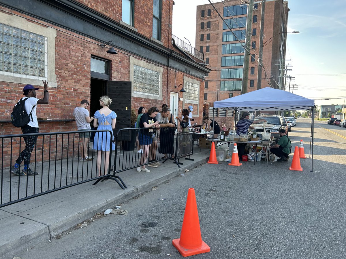 Love Detroit tweet media