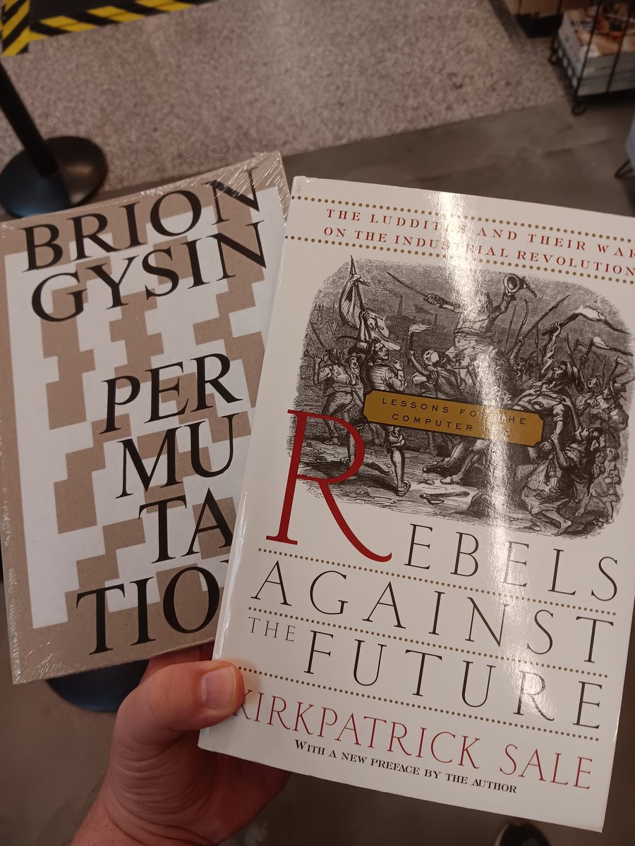 oldmantelegram's tweet photo. Book Haul https://t.co/bqikjgMXL8