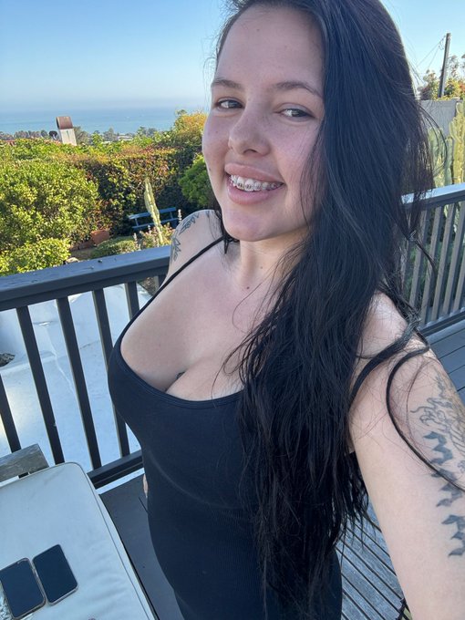 which view do you like better: mountains or ocean?😇 https://t.co/0Ru9bfHQSW