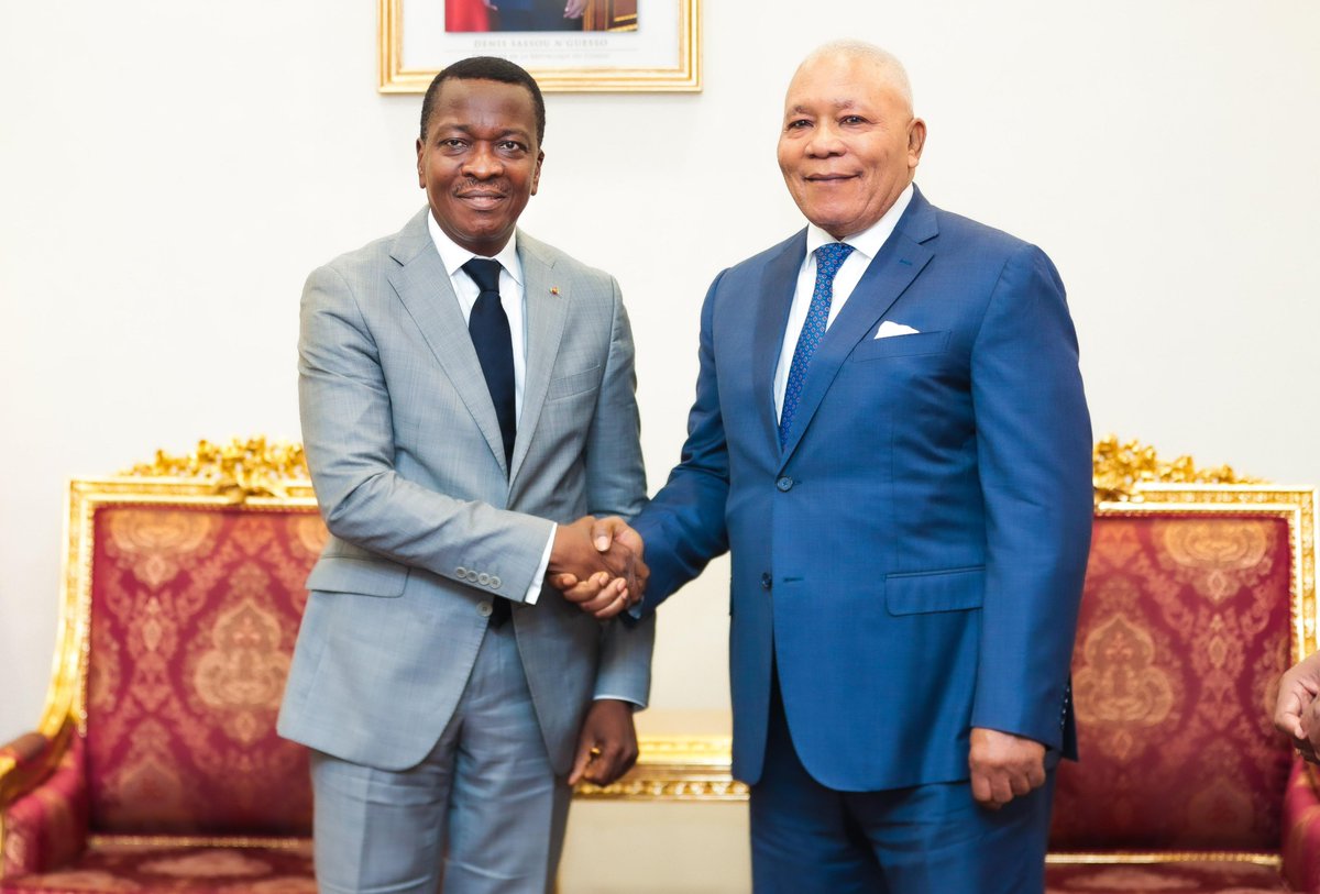 assnatTogo's tweet photo. En séjour à  #Brazzaville  dans le cadre de la première conférence internationale sur l'Afforestation et le reboisement, le Président de l'Assemblée nationale, @kodjo_adedze, a rendu une visite de courtoisie à son homologue congolais, @IsidoreMvouba, le samedi 06 juillet 2024, au siège du Parlement congolais.

Les discussions entre les deux personnalités ont porté sur l’approfondissement des relations bilatérales entre les deux institutions parlementaires au profit des populations. Ils ont également salué la qualité des relations entre les deux Chefs d’Etat, leurs Excellences Messieurs @SassouNGuesso_  et @FEGnassingbe.