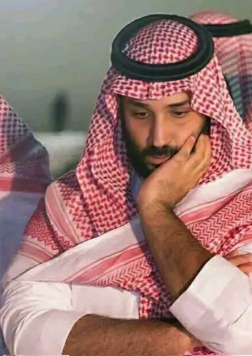 Dr_Lojinalhsani's tweet photo. 🔶 للنظام السعودي الأحمق:  
لو يطلع متحدث القوات المسلحة اليمنية 
ويقول: نمهل الشركات والمستثمرين والموظفين في البنوك السعودية 3 أيام..!!وكذلك  المسافرين من وإلى مطارات السعودية..! وايضا ،الشركات والسفن الذاهبه لموانئ السعودية..!!
تخيل كم سيكون خسارتها؟!
ما يحتاج تفكير #فجربـوا
#امريكا_تورط_السعودية