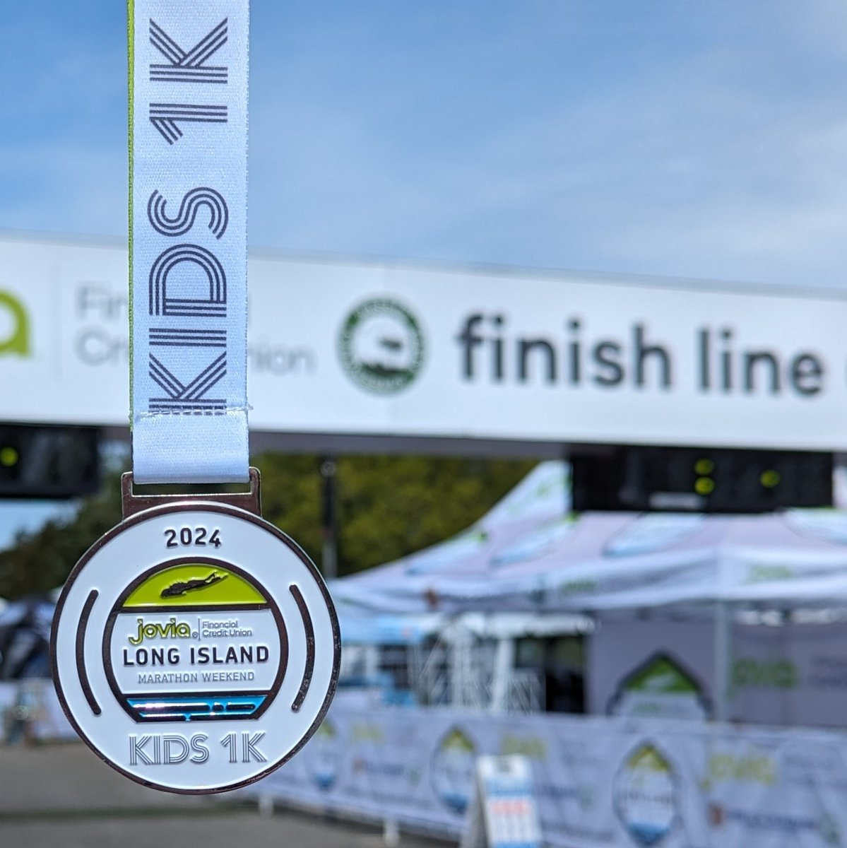 ARunnersResolve's tweet photo. I proudly present Aiden's medal for the Kids 1K that he ran during the #LongIslandMarathonWeekend. This was his second time running this race and his second race medal. I'm so proud of him! GO AIDEN #1KFunRun #1K #Running #Fitness #Medal https://t.co/GDl0ZBtD15
