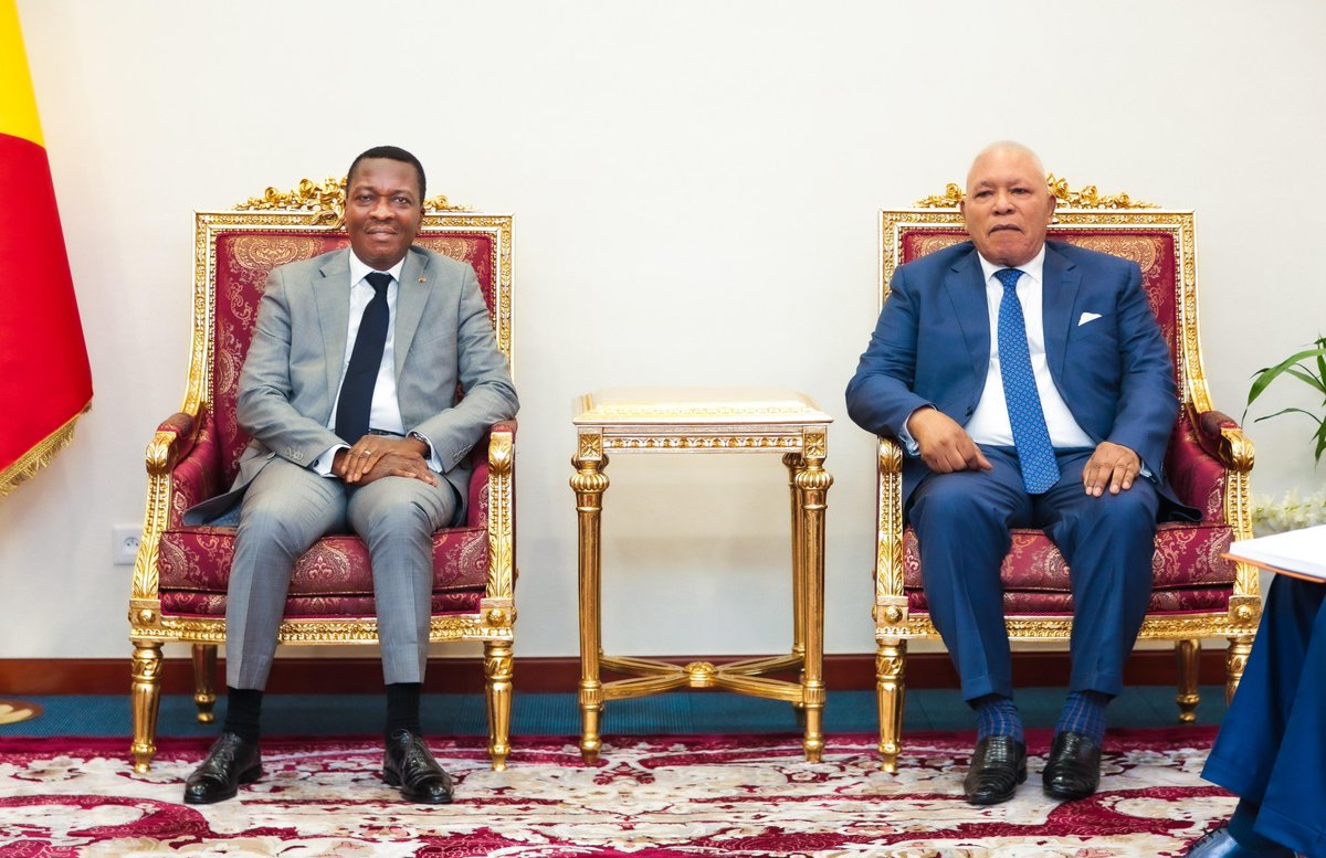 assnatTogo's tweet photo. En séjour à  #Brazzaville  dans le cadre de la première conférence internationale sur l'Afforestation et le reboisement, le Président de l'Assemblée nationale, @kodjo_adedze, a rendu une visite de courtoisie à son homologue congolais, @IsidoreMvouba, le samedi 06 juillet 2024, au siège du Parlement congolais.

Les discussions entre les deux personnalités ont porté sur l’approfondissement des relations bilatérales entre les deux institutions parlementaires au profit des populations. Ils ont également salué la qualité des relations entre les deux Chefs d’Etat, leurs Excellences Messieurs @SassouNGuesso_  et @FEGnassingbe.
