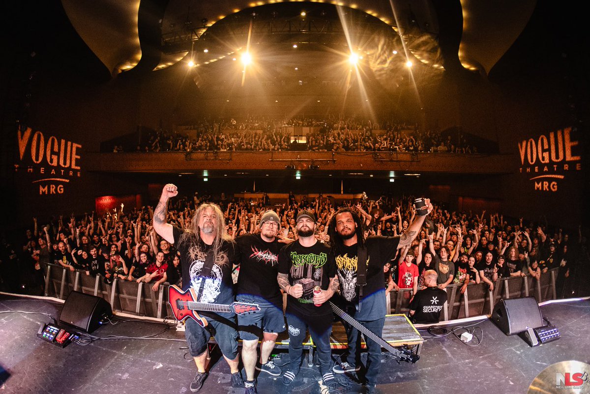 Alluvial (@alluvialmetal) on Twitter photo We’ve never given a f*ck about anything but making music and being gentlemen. Thanks for growing with us.
Thanks to the incredible bands.
Thanks for another great one.
See you this fall.
📸 <a href="/PhotographySang/">LimSangPhotography</a> We’ve never given a f*ck about anything but making music and being gentlemen. Thanks for growing with us.
Thanks to the incredible bands.
Thanks for another great one.
See you this fall.
📸 <a href="/PhotographySang/">LimSangPhotography</a>
