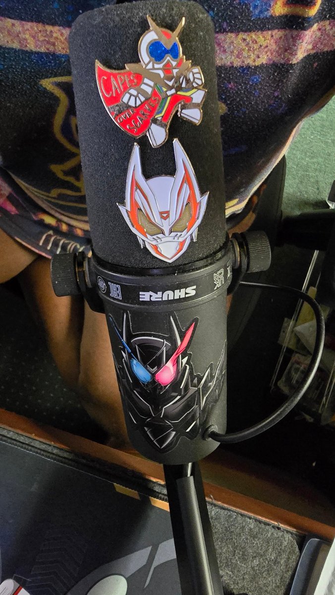 3FrameJad's tweet photo. Got these today. Big shoutouts to @CeeVee_Co for the #GeatsIX pin (newest edition to my Toku Mic) and @tokuLIMITED &amp; @SquallCharlson for allowing me to (FINALLY!) finish my OG GARO collection! https://t.co/M3JoWtSmlj