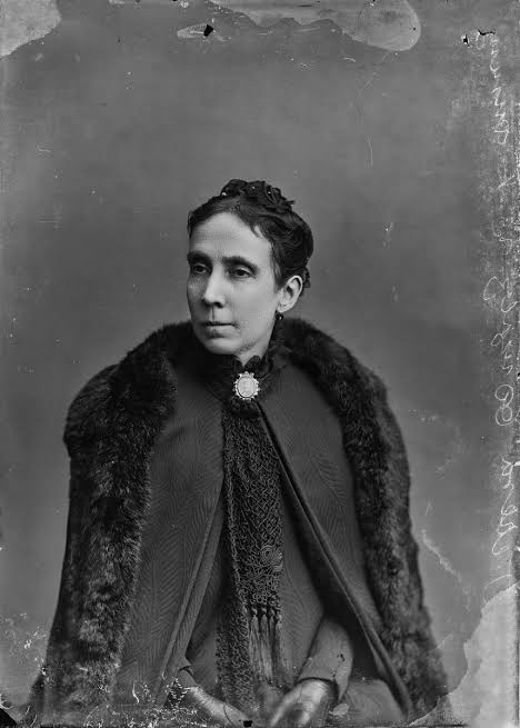 Congresista Milagros Jáuregui presenta proyecto de ley para que iglesias evangélicas administren colegios públicos a nivel nacional. Teresa Gonzáles de Fanning defendió la educación laica en el siglo XIX e hizo el primer Liceo laico. Este Congreso nos quiere retroceder 1 siglo