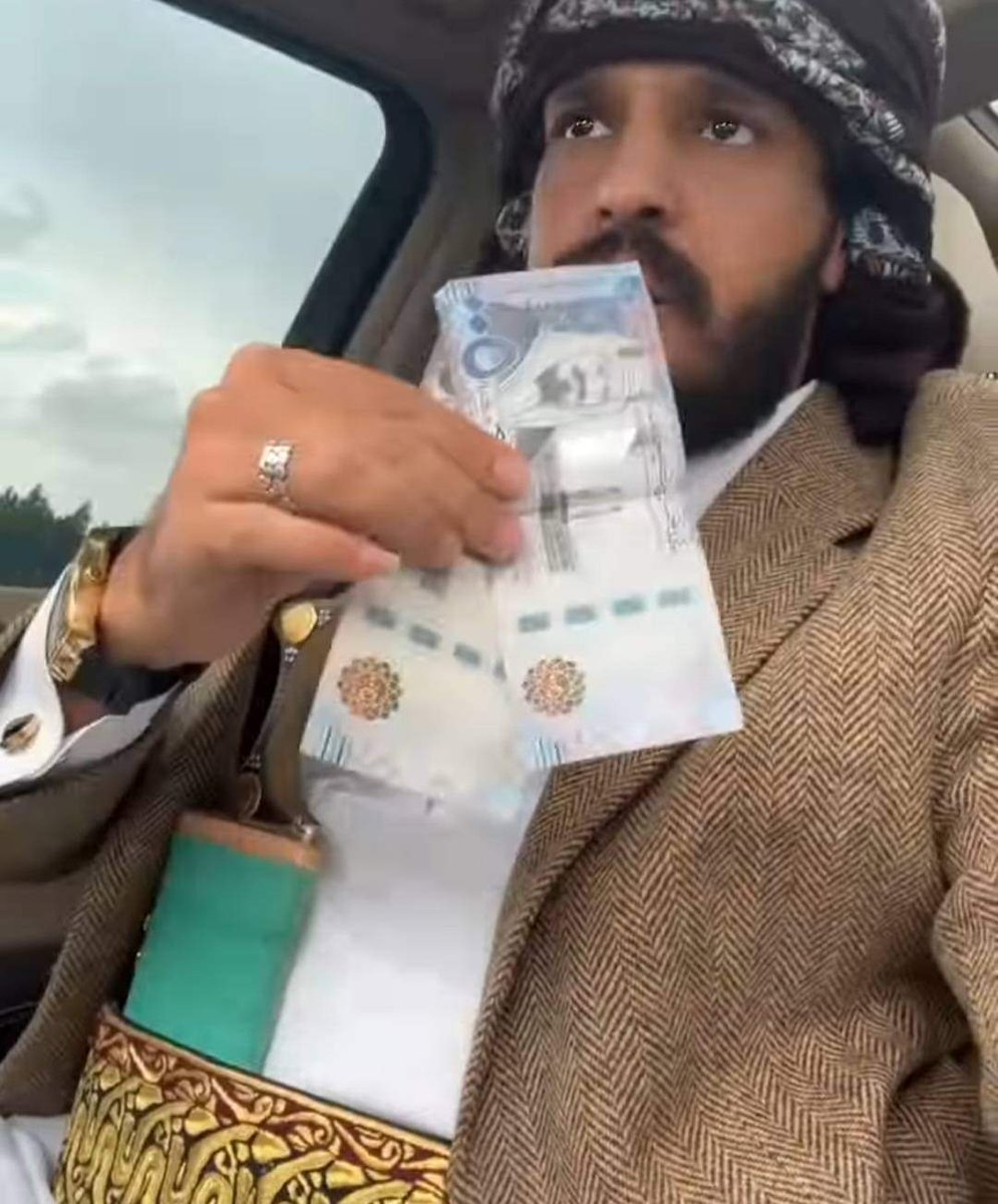 أعوذ بالله من ضجة الحافي اذا اشترا صندل ! 🤣