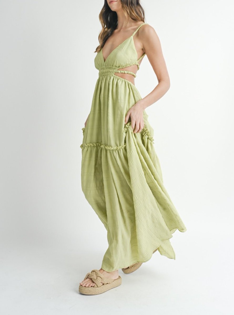 seenbyher's tweet photo. This dress 😍

https://t.co/YqeQB1CwiE https://t.co/a9iUho0yDI