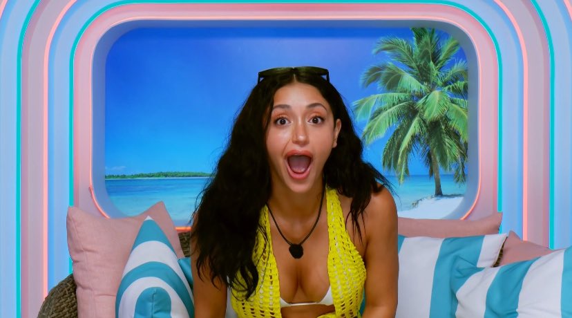 novelltea's tweet photo. ✨ leah appreciation post ✨

she’s not always perfect but she’s always herself. she’s stunning and remains the best dressed. love her or hate her, you WILL be talking about her 

WE LOVE YOU LEAH #loveislandusa https://t.co/38nX2zD78O
