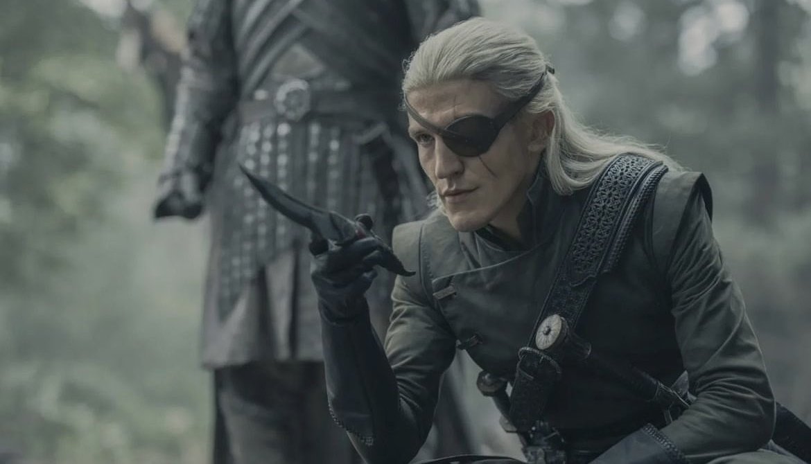 soy team black hasta la tumba PERO me gusta ver a aemond, es un hijo de puta y lo ACEPTA, por fin, un digno oponente