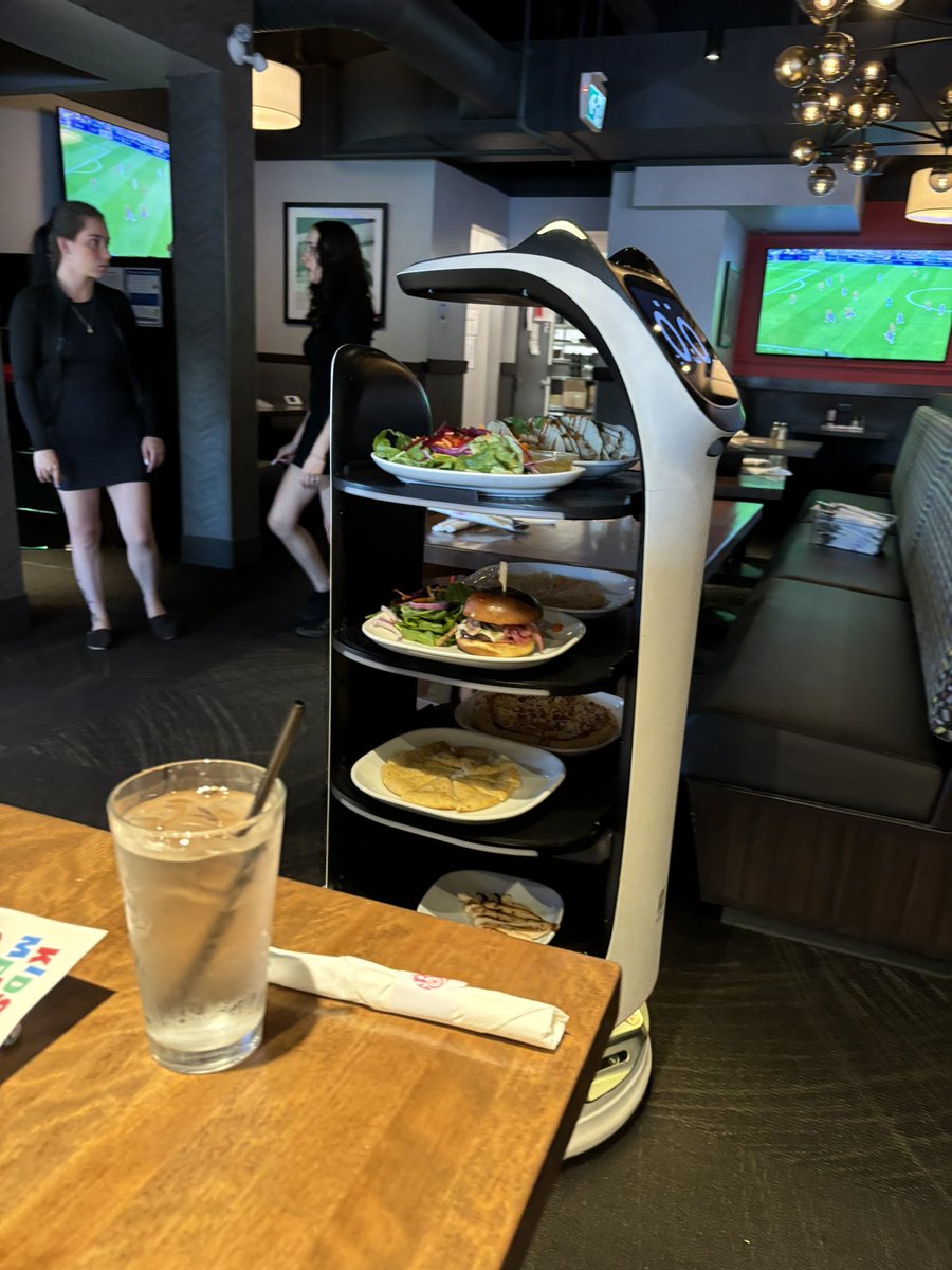 richard white tweet media